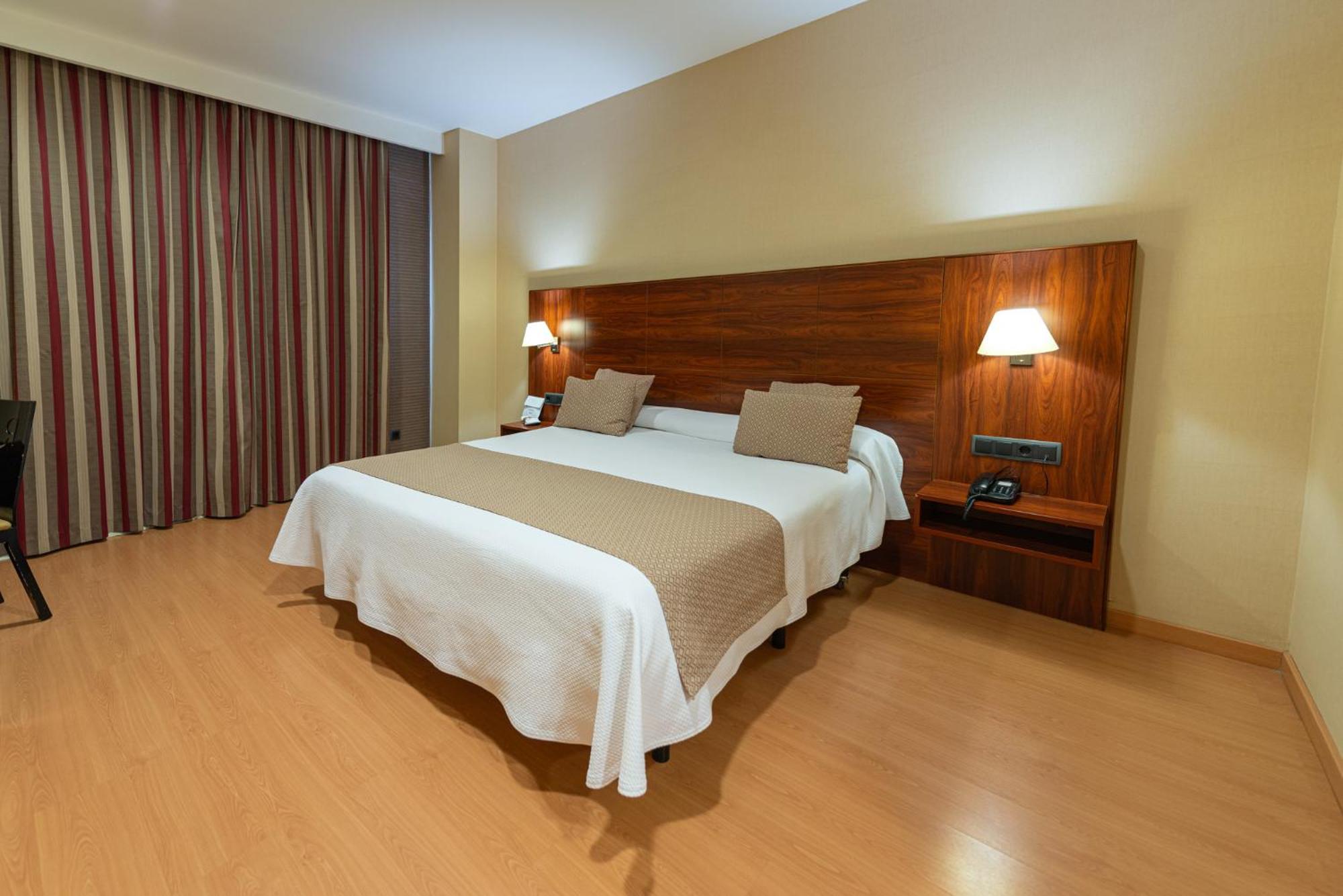 Hotel Sercotel Riscal 3*